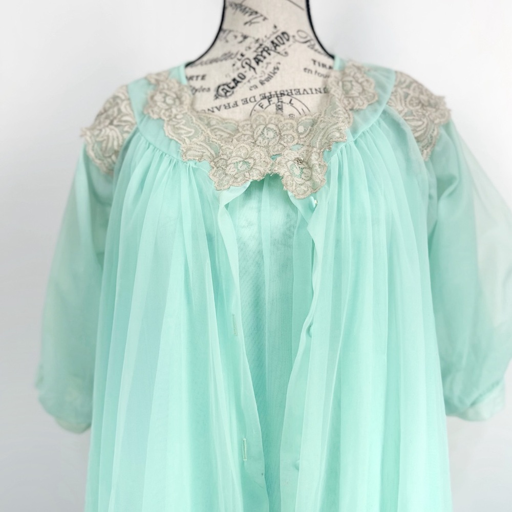Vintage 1960’s Babydoll and Robe Peignoir Set - Picture 11 of 14